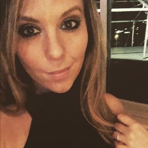 Meet your Posher, Michele